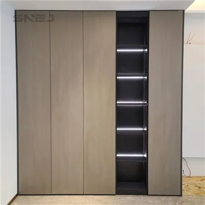 Tủ quần áo mở tự do